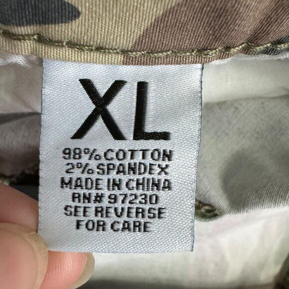 Almost Famous Wide Leg Camouflage Stretch Cotton Cargo Pants Women's Size XL - Picture 10 of 10